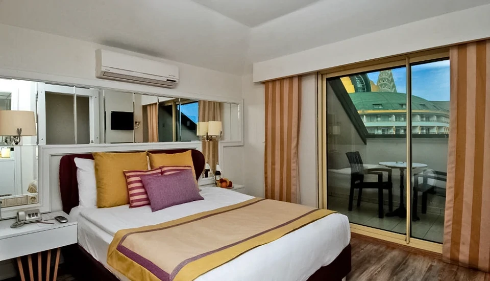 هتل دلفین دیوا پریمیر آنتالیا